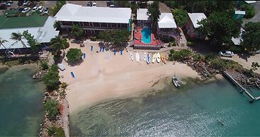 Catamaran Hotel Marina