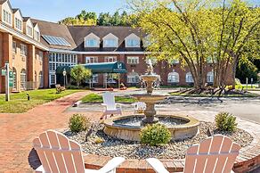 Avon Old Farms Hotel
