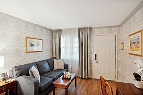 Avon Old Farms Hotel