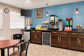 Days Inn by Wyndham Demopolis