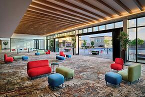 Sheraton Laval Hotel