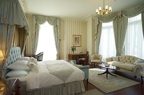 Park International Hotel