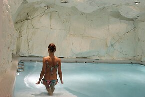AC Hotel by Marriott Ambassadeur Antibes - Juan Les Pins