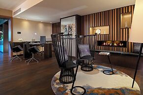 Sheraton Grand Tbilisi Metechi Palace