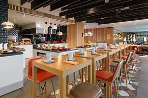 Sheraton Grand Tbilisi Metechi Palace