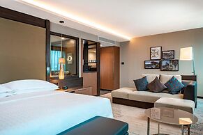 Sheraton Grand Tbilisi Metechi Palace