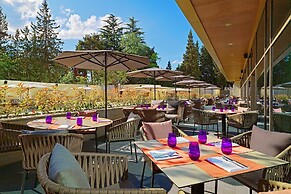 Sheraton Grand Tbilisi Metechi Palace