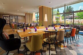 Sheraton Grand Tbilisi Metechi Palace