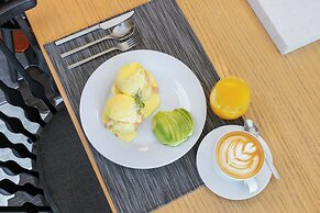 Sheraton Grand Tbilisi Metechi Palace