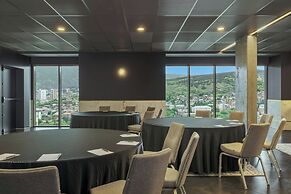 Sheraton Grand Tbilisi Metechi Palace