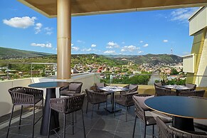 Sheraton Grand Tbilisi Metechi Palace