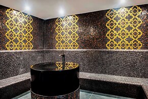 Sheraton Grand Tbilisi Metechi Palace