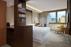 Sheraton Grand Tbilisi Metechi Palace