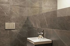 Sheraton Grand Tbilisi Metechi Palace