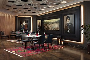 Sheraton Grand Tbilisi Metechi Palace