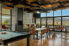 Sheraton Grand Tbilisi Metechi Palace