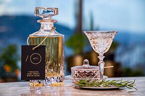 Sheraton Grand Tbilisi Metechi Palace