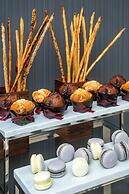 Sheraton Grand Tbilisi Metechi Palace