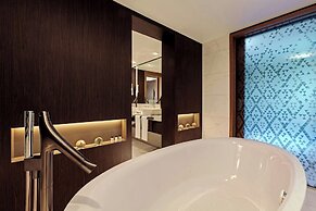 Sheraton Grand Tbilisi Metechi Palace