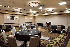 Holiday Inn Clark - Newark Area by IHG