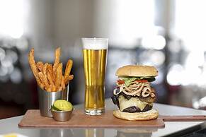 Hotel Indigo Atlanta - Vinings by IHG