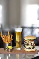 Hotel Indigo Atlanta - Vinings by IHG