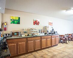 Quality Inn And Suites Monroe