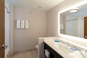 Holiday Inn Express & Suites Hawthorne Elmsford North by IHG