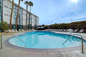 DoubleTree by Hilton Palmdale, CA
