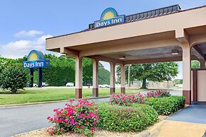Days Inn by Wyndham Wilson