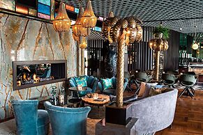 Apollo Hotel Amsterdam, a Tribute Portfolio Hotel