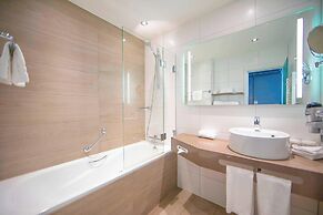 Apollo Hotel Amsterdam, a Tribute Portfolio Hotel