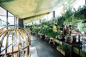 Apollo Hotel Amsterdam, a Tribute Portfolio Hotel