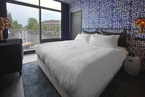 Apollo Hotel Amsterdam, a Tribute Portfolio Hotel