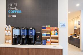 Holiday Inn Express Monterey-Cannery Row by IHG