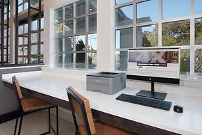 Holiday Inn Express Monterey-Cannery Row by IHG