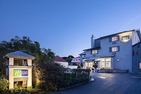 Holiday Inn Express Monterey-Cannery Row by IHG