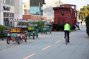 Holiday Inn Express Monterey-Cannery Row by IHG