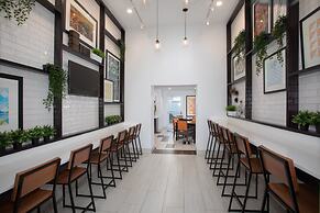 Holiday Inn Express Monterey-Cannery Row by IHG