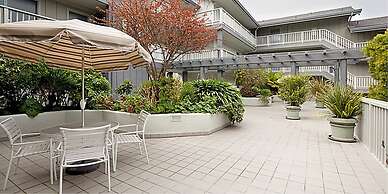 Holiday Inn Express Monterey-Cannery Row by IHG