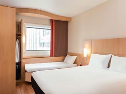 ibis Paris Pont De Suresnes