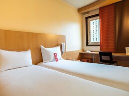 ibis Paris Pont De Suresnes