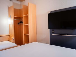 ibis Paris Pont De Suresnes