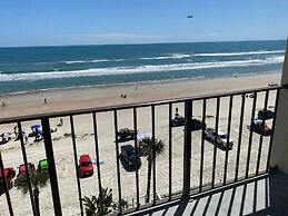 Days Inn by Wyndham Daytona Oceanfront