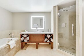 Hilton Phoenix Tapatio Cliffs Resort