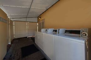 La Quinta Inn & Suites by Wyndham Deerfield Beach I-95