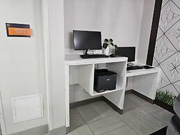 La Quinta Inn & Suites by Wyndham Deerfield Beach I-95