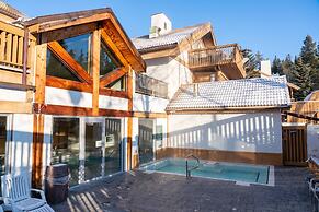 Banff Rocky Mountain Resort