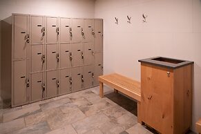 Banff Rocky Mountain Resort