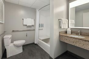 Courtyard by Marriott La Crosse